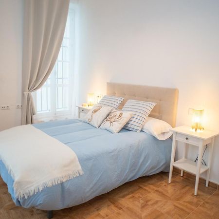 Apartamento Encarnacion Playa Caleta Cadiz Luaran gambar