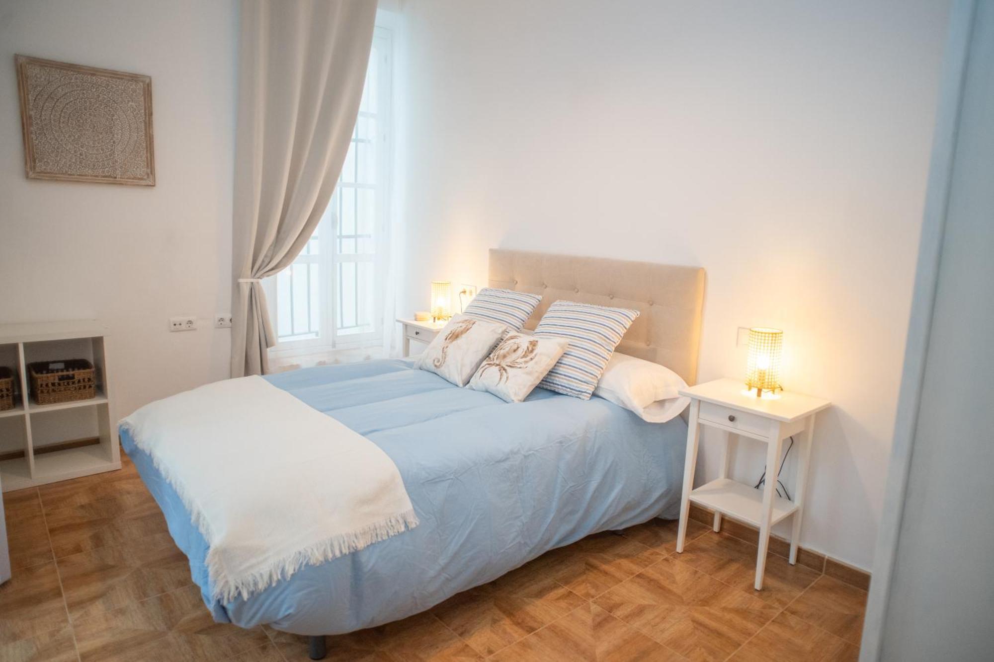 Apartamento Encarnacion Playa Caleta Cadiz Luaran gambar