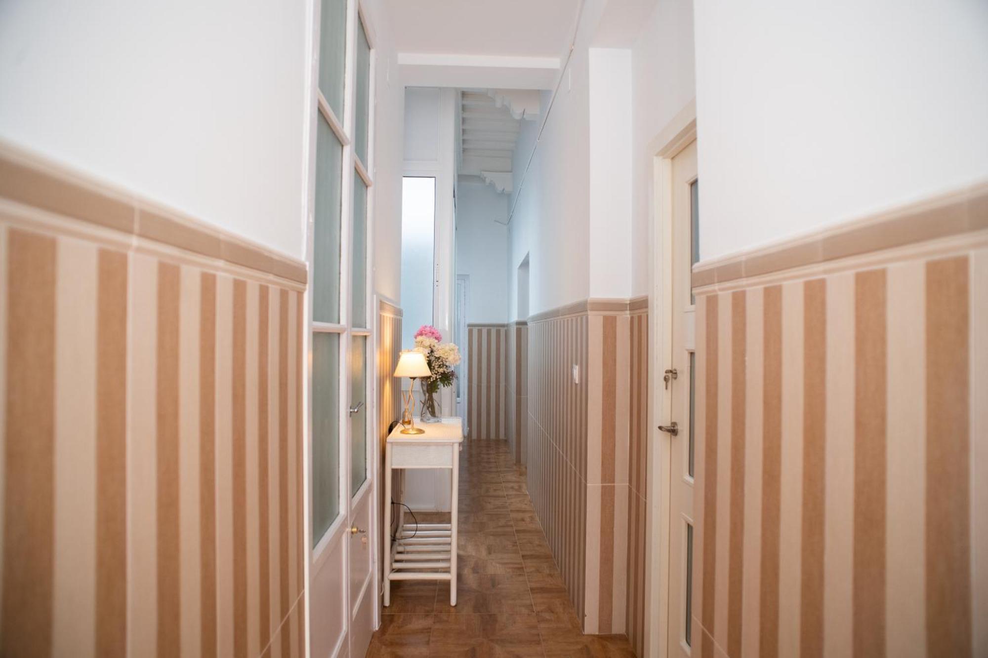 Apartamento Encarnacion Playa Caleta Cadiz Luaran gambar